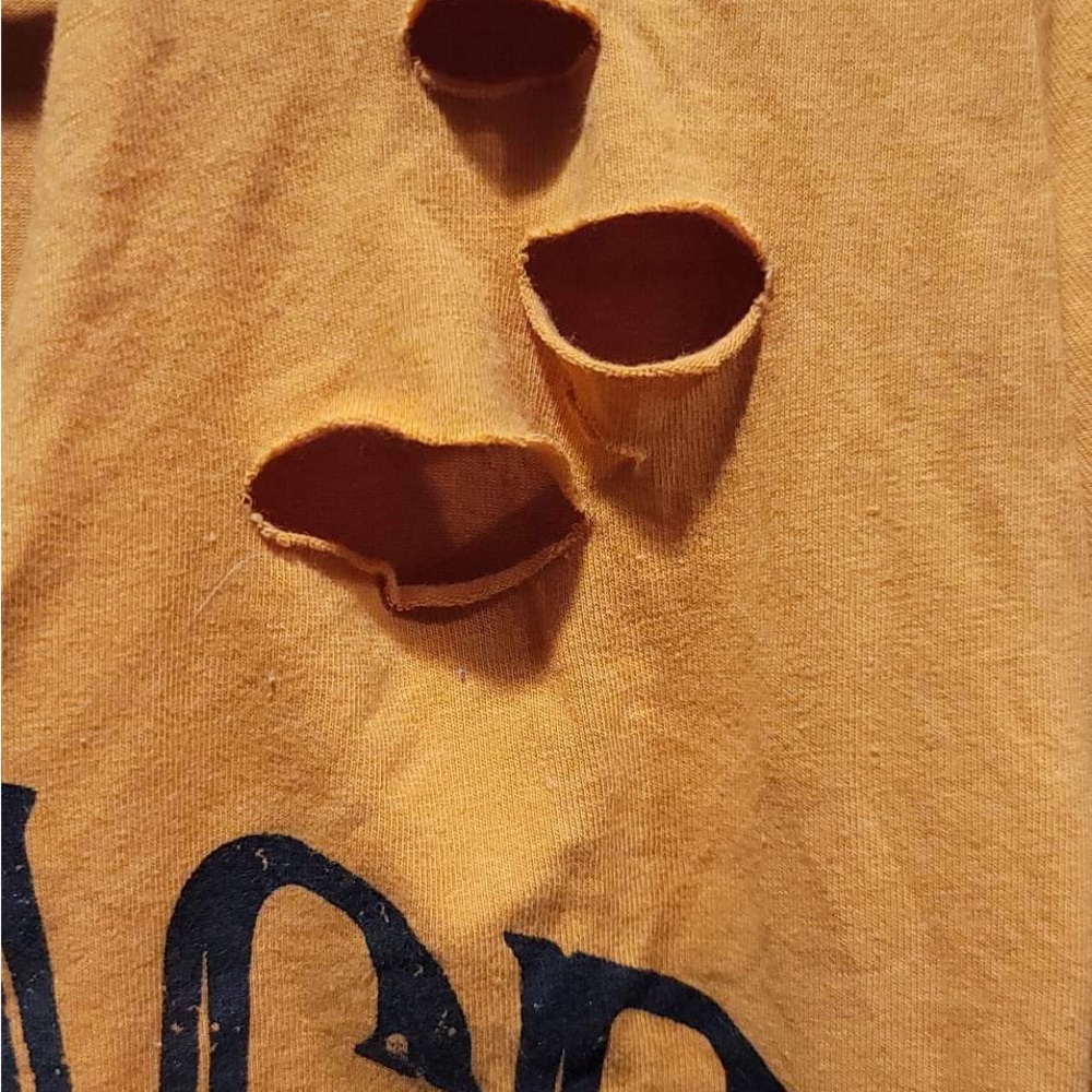 Mustard tshirt - Picture 2 of 9